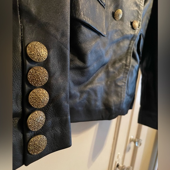 Real Leather: Vintage Women’s Black Leather Jacket (Size: XL) - Picture 3 of 4